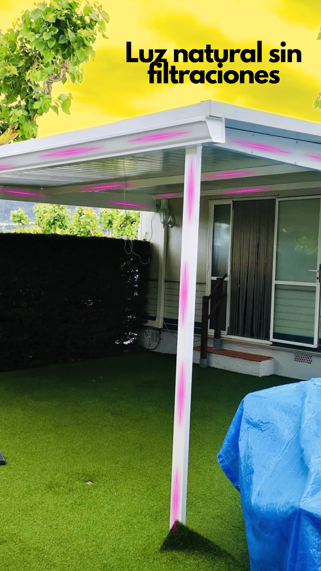 Instalación de paneles Sandwich en tejado residencial con acabado limpio.